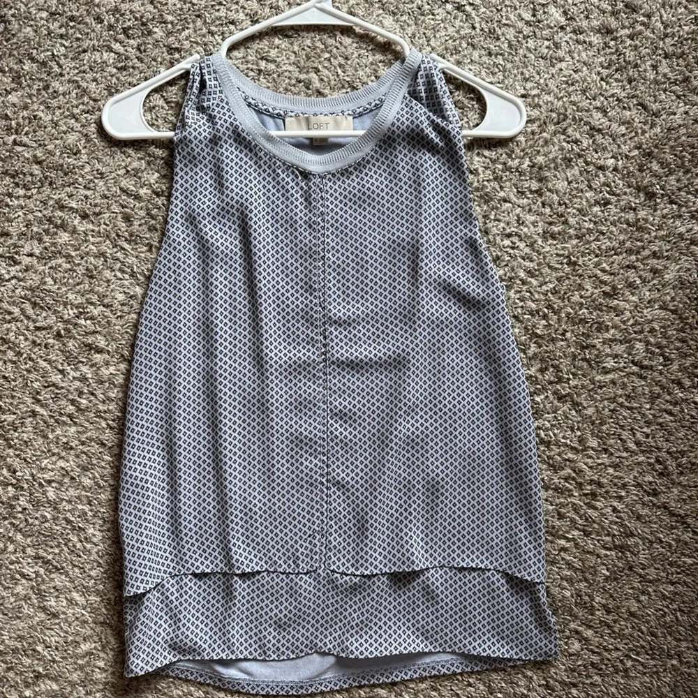 LOFT Blouse - Picture 2 of 4